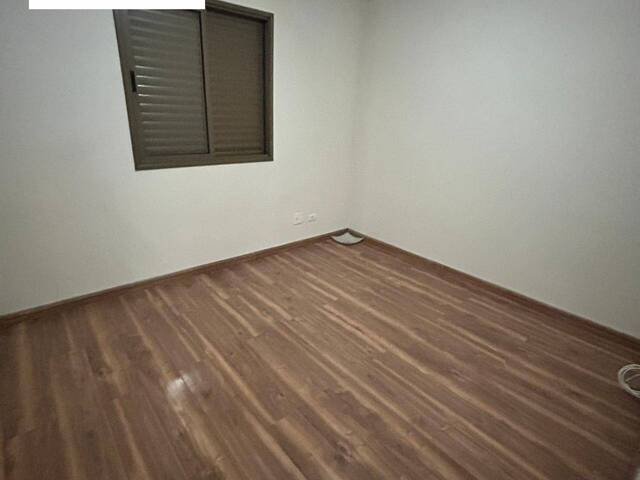 Apartamento para Venda em Chácara Agrindus - 16