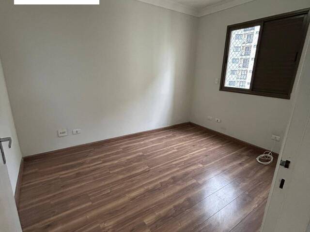 Apartamento para Venda em Chácara Agrindus - 17