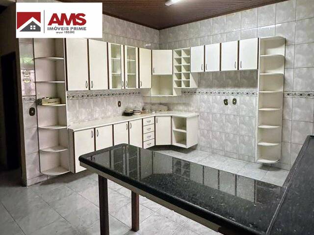 Casa para Venda em Jardim Batalha - 13