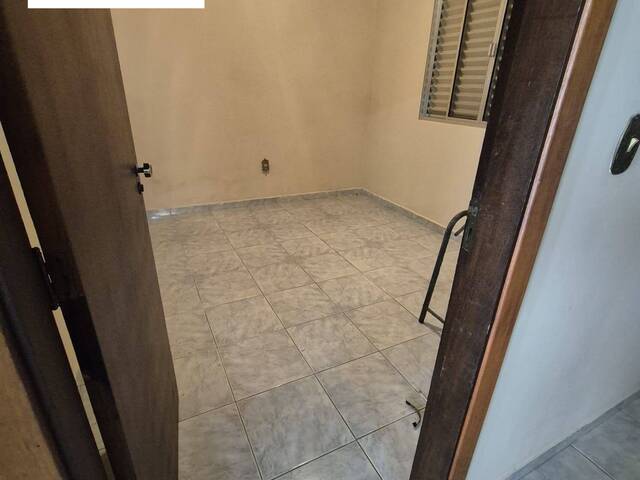 Casa para Venda em Jardim Batalha - 12