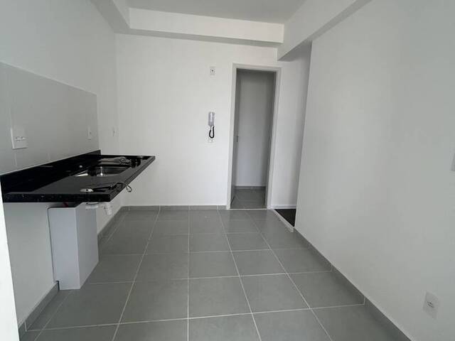 #650 - Apartamento para Locação em Embu das Artes - SP - 2