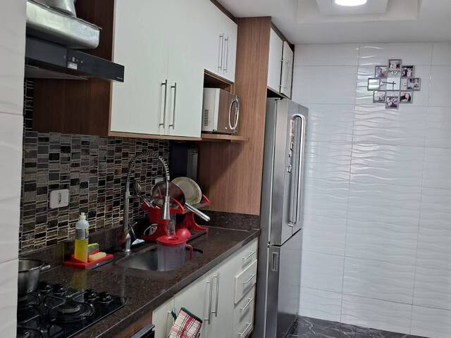 Apartamento para Venda em Chácara Agrindus - 8