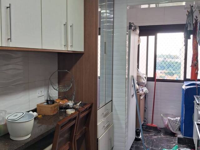 Apartamento para Venda em Chácara Agrindus - 11