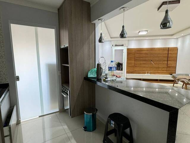 #701 - Apartamento para Venda em Embu das Artes - SP