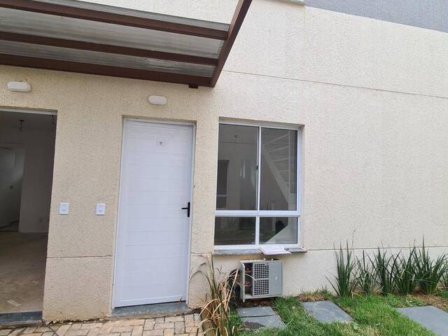 #702 - Casa para Venda em Cotia - SP - 1