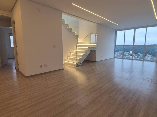 #713 - Cobertura para Venda em Embu das Artes - SP