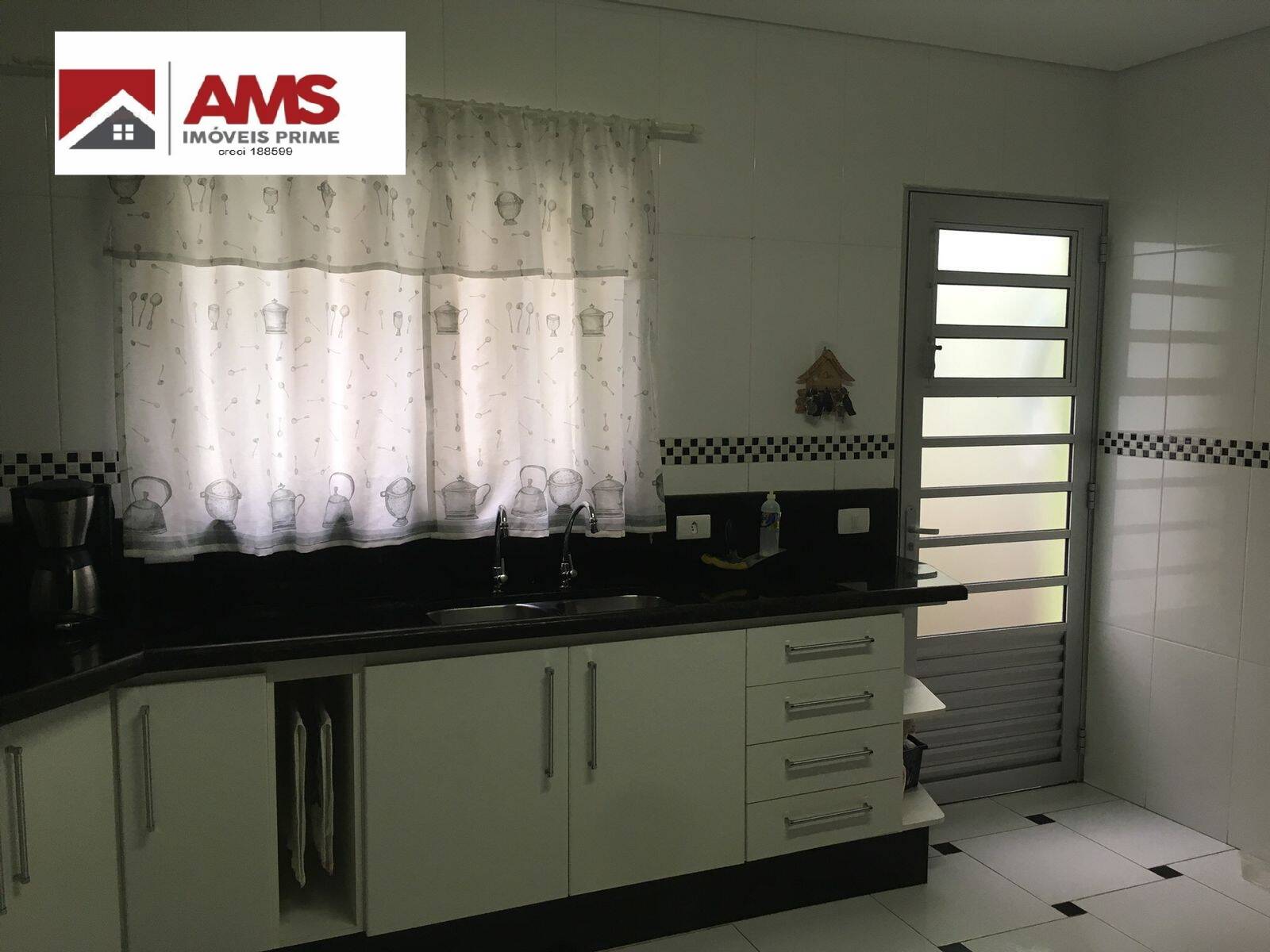 Casa para Venda em Taboão da Serra - 11